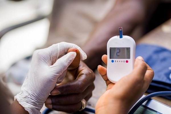 انواع اندازه گیری قند خون در خانه-درمان در منزل